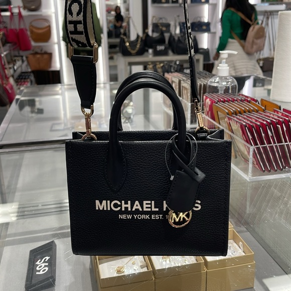 MICHAEL KORS
Mirella Extra-Small XS Shopper XBody Crossbody Bag
NWT - Picture 11 of 16